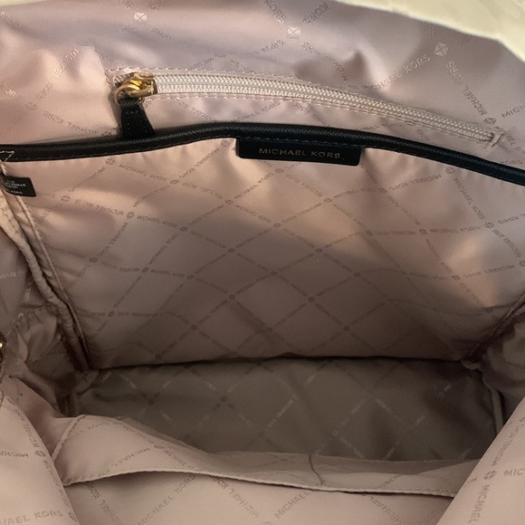 Michael Kors Gold Morgan Medium Leopard Jacquard Backpack - Picture 3 of 6